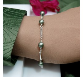 Ronde nacrée Vert Poudré bracelet artisanal argenté